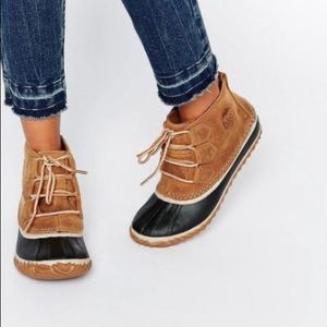 Sorel | Out 'N About Leather Boots